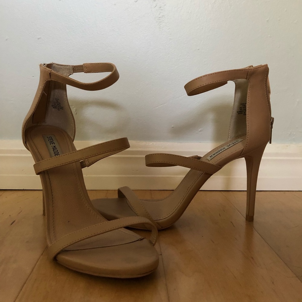 Steve Madden Nude Heels